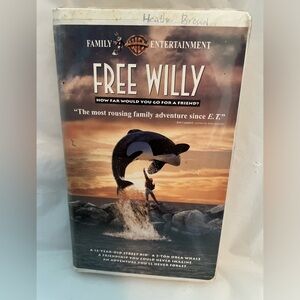 Free Willy VHS